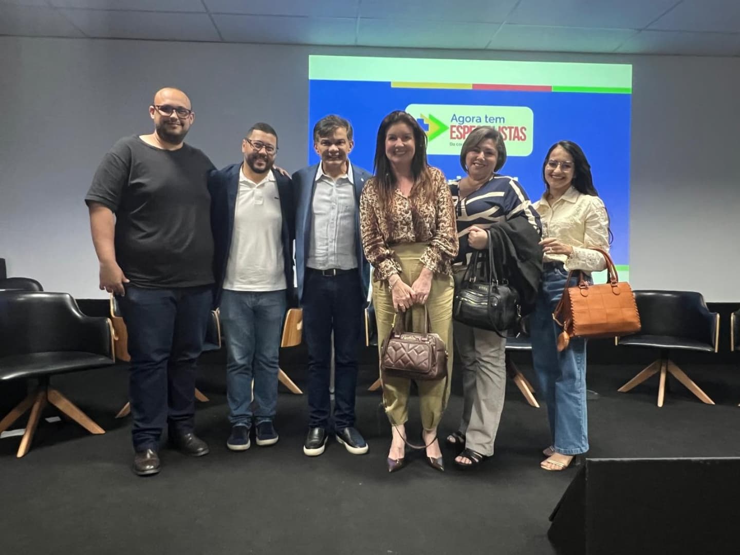 Secretária de Saúde de São Sebastião do Alto participa de reunião com o Ministério da Saúde em Itaperuna