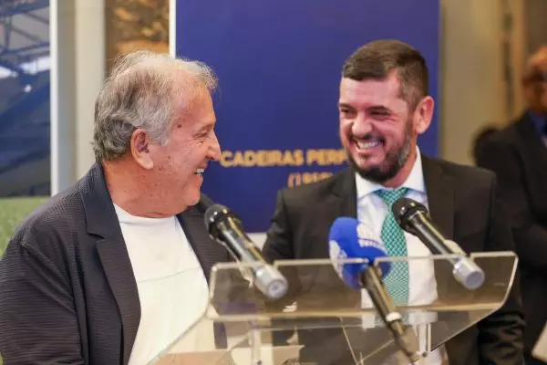 ZICO SUGERE AO PRESIDENTE DA ALERJ CRIAÇÃO DE UM MUSEU DO FUTEBOL DO ESTADO DO RIO